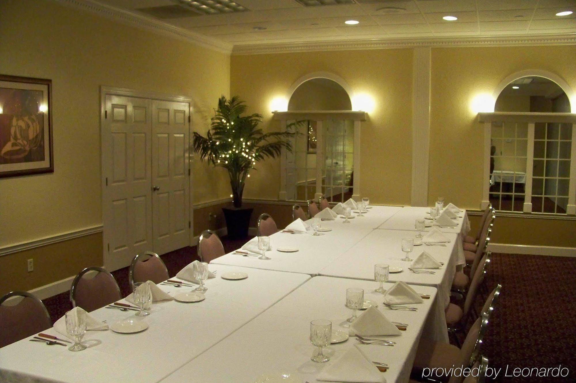 White Columns Inn Thomson Restaurant photo