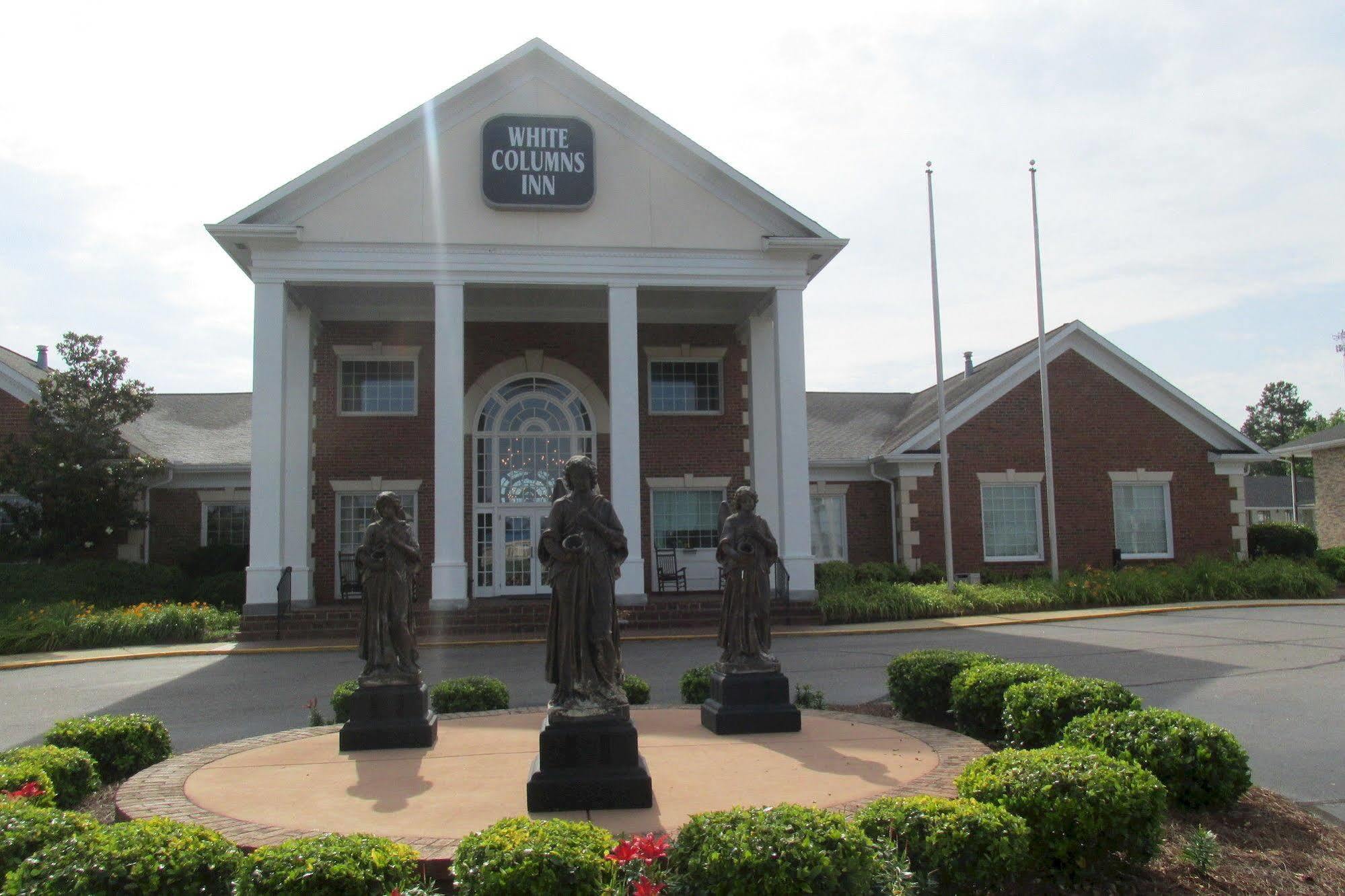 White Columns Inn Thomson Exterior photo